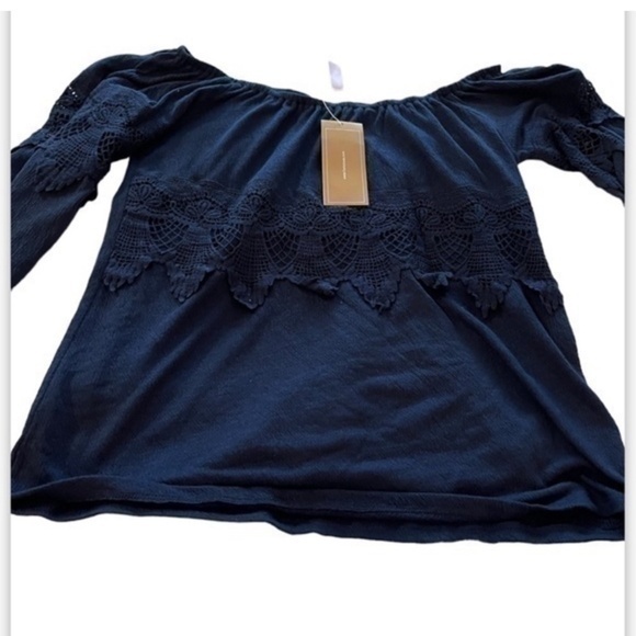 Francesca’s Collections Navy Blouse Size XS - Picture 1 of 8
